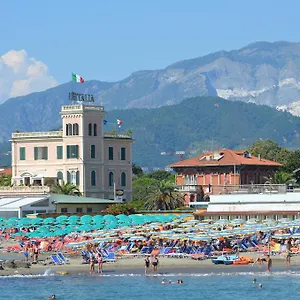 Italia Marina di Massa